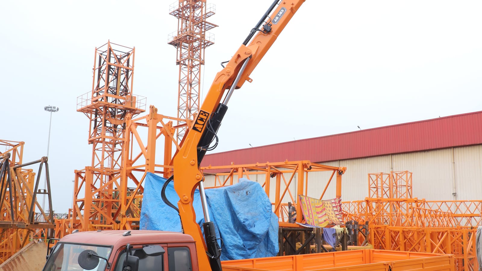 Knuckle Boom Truck Safety (CAN) online safety training