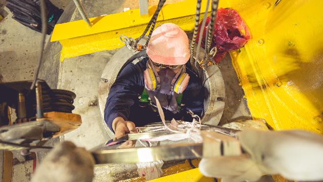 Confined Space Awareness Entry and Attendant - Safety online training course