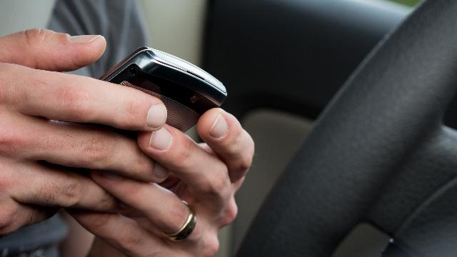 Distracted Driving Awareness Training - Drivers and Fleet online training course