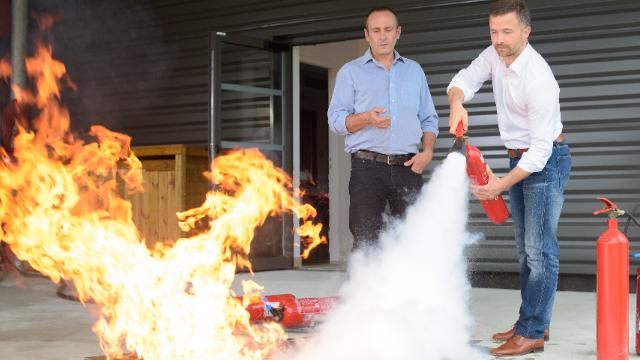 Fire Extinguisher Training with Optional Practical - Safety online training course