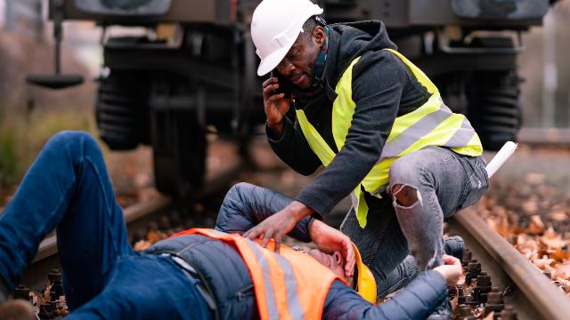 First Aid - The Basics - Safety online training course