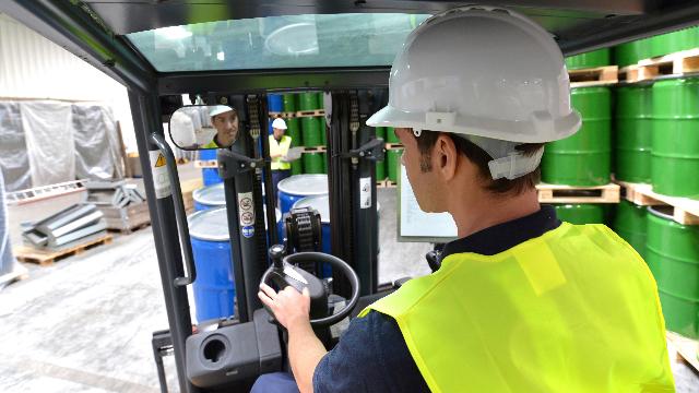 Forklift Safety: Industrial Counterbalance Lift Trucks - Equipment Operators online training course
