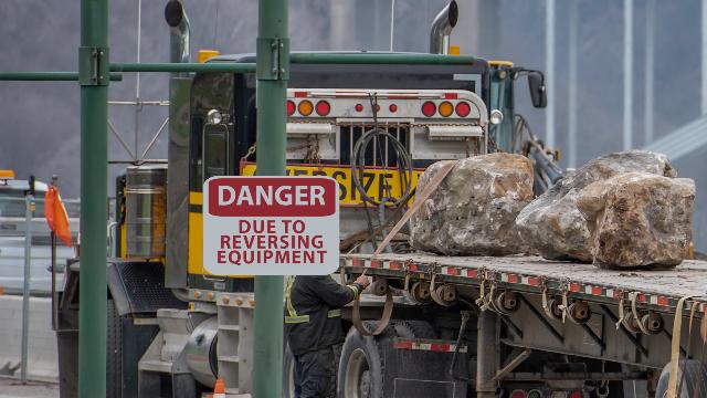 Load Securement Training (Division 9 Boulders) - Drivers and Fleet online training course