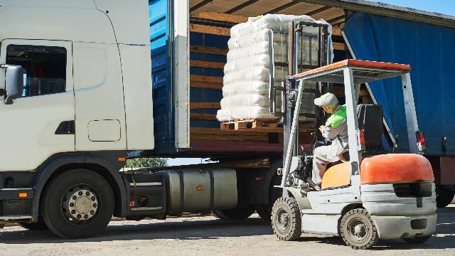 Forklift Operator - Loadhandling online safety training