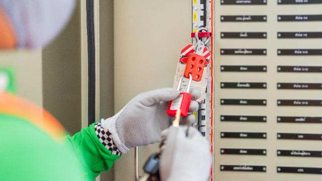Lockout Tagout in the Workplace online safety training