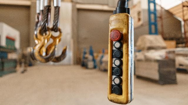 Overhead Crane - Operator Safety (CAN) - Equipment Operators online training course