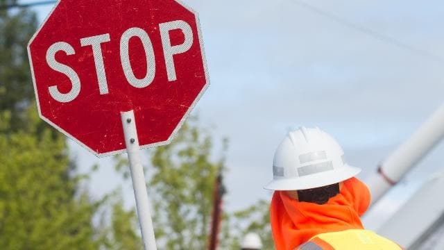 Traffic Control Persons for Construction (Flagger) - Safety online training course